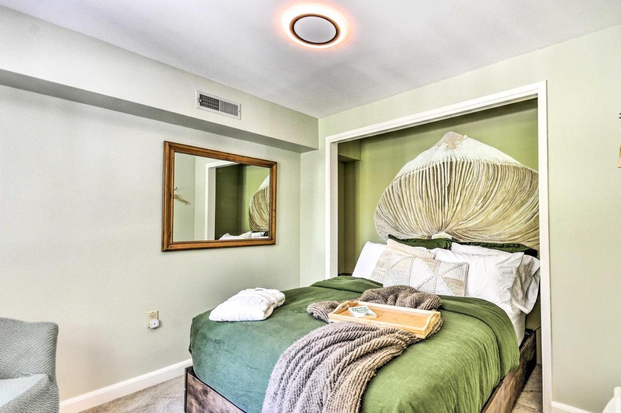 The Owls Nest With Hot Tub And Forest Views! Holiday home Portland